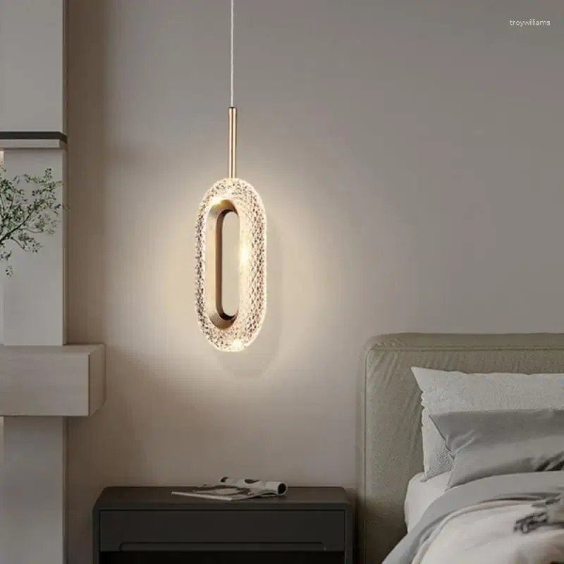قلادة مصابيح الضوء الفاخرة الإبداعية مصباح نوم بجانب السرير الشمال