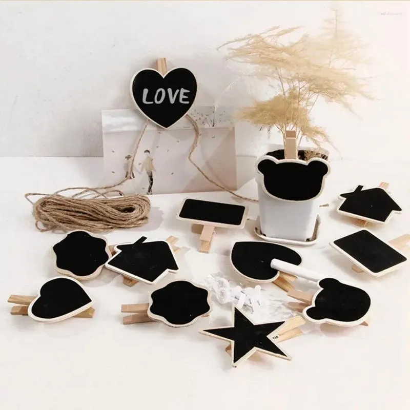 Décoration de fête 20pcs / pack mini tableaux avec support chevalets stand cartes de place petit rectangle petit tableau noir en bois pour anniversaire