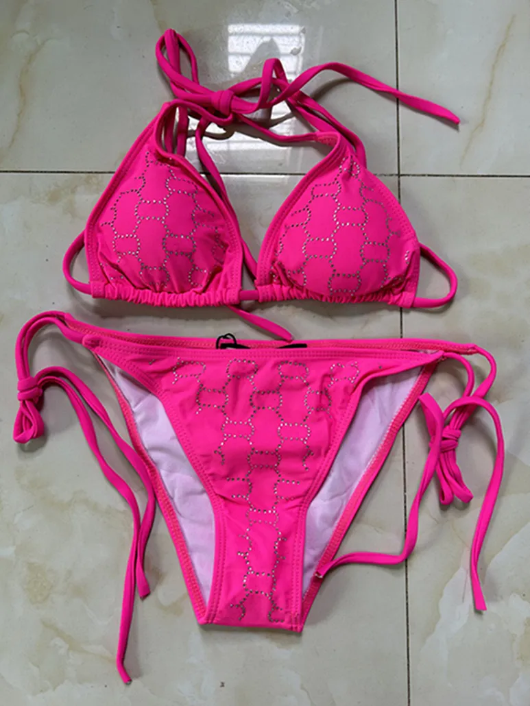 Bikini Yaz Tasarımcı Kadın Bikinis Set Seksi Clear Strap Luxurys Mayo Yıldızlar ŞEKİL YÜZELLER BAYANLAR MAHUM KURULUM YÜKLEME YÜKLEME PEAKLESİ KİTA Giysileri Kadın Biquini AA05