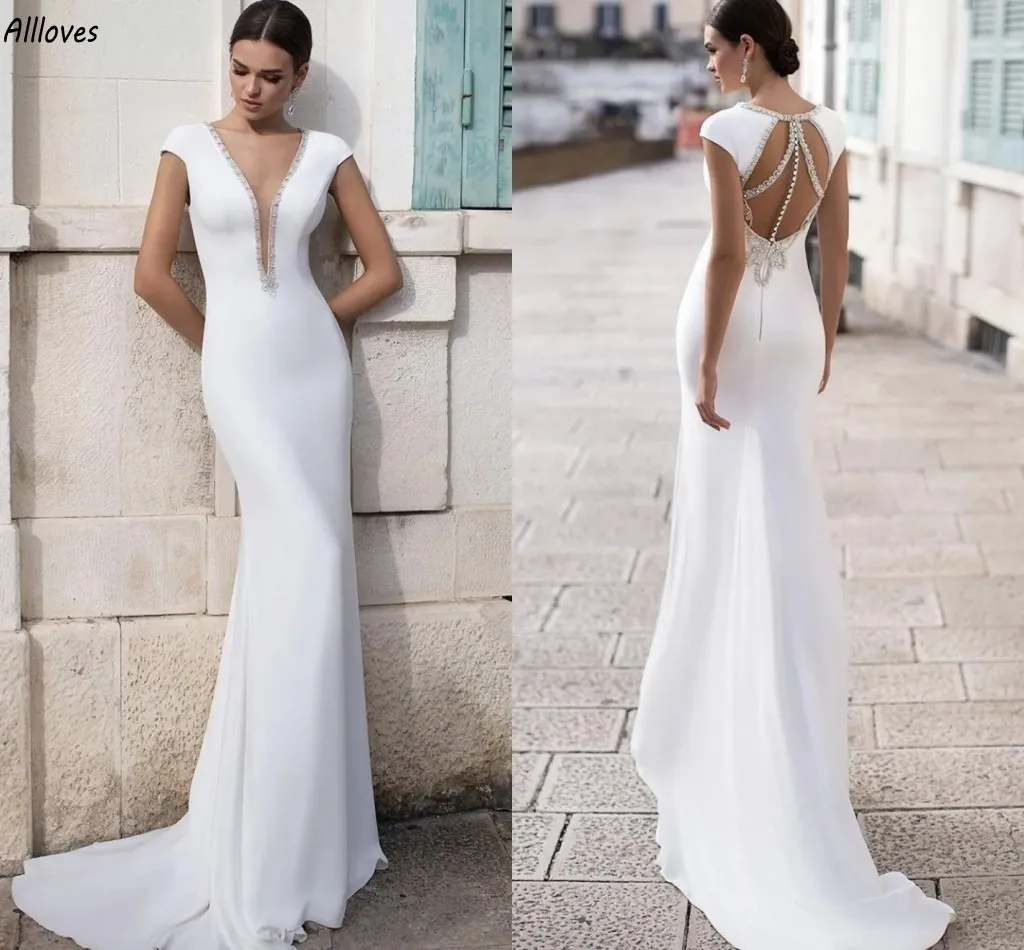 PUMGING V Neck Boho White Mermaid Wedding Dresses Sparkle Crystals Tonged With Cap ärmar Brudklänningar Garden Beach Sweep Train Simple Bride Robes de Mariee CL3266