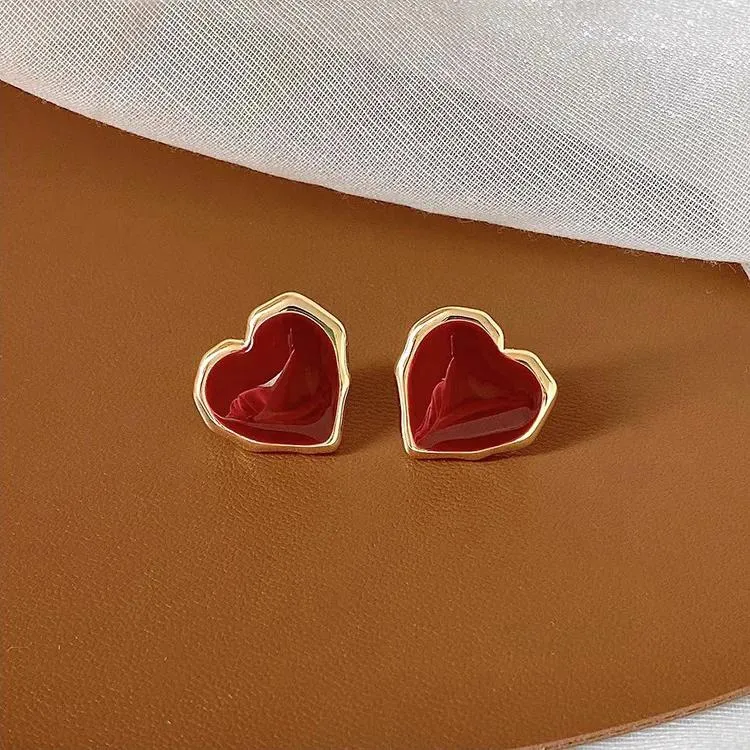 Stud Earrings Vintage Red Heart Earring For Women Retro Aesthetic Enamel Love Earrring Korean Fashion Simple Elegant Pendientes Mujer