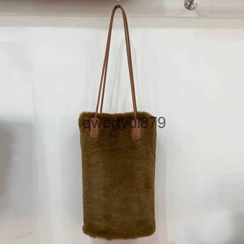 Shoulder Bags Faux Fur Bucket Tote Bags For Women Luxury Designer andbags And Purses 2023 New In Fasion Korea Plus Simple Underarm SoulderH24131