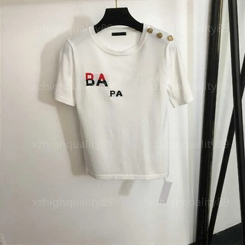 Designer Tops Femme Tshirt Vêtements de mode T-shirt blanc à manches courtes à manches rondes tricot toppie-toi imprimé marque de haute qualité en coton pure