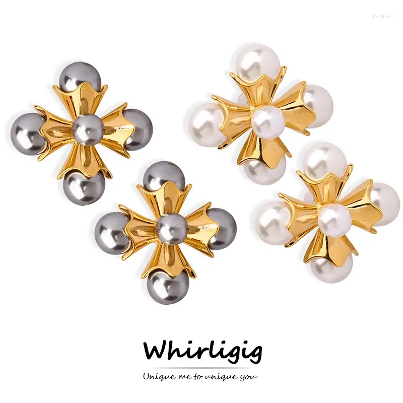 Studörhängen för kvinnor Guldpläterad imitation Pearl Flower Snowflake Earring 2024 Trending Luxury Designer smycken Tillbehör