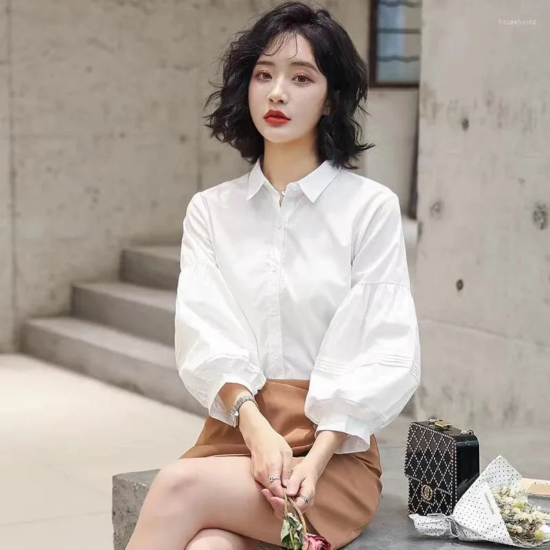 女性のブラウスZoki Sweet Puff Sleeve Women Shirts Summer Korean Caruct Grace Turn Down Kollar Blouse Fashion Loose Office Lady White Tops