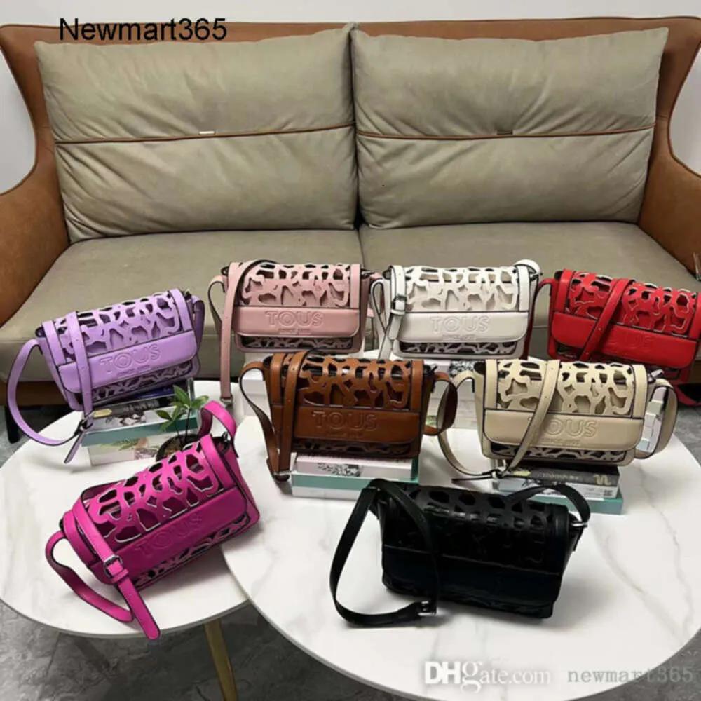 Wholesale Spring New Niche Designer Fashionable Hollow Out Design Belt Single Shoulder Diagonal Cross Bag Underarm Small Square Bag 8 Colours