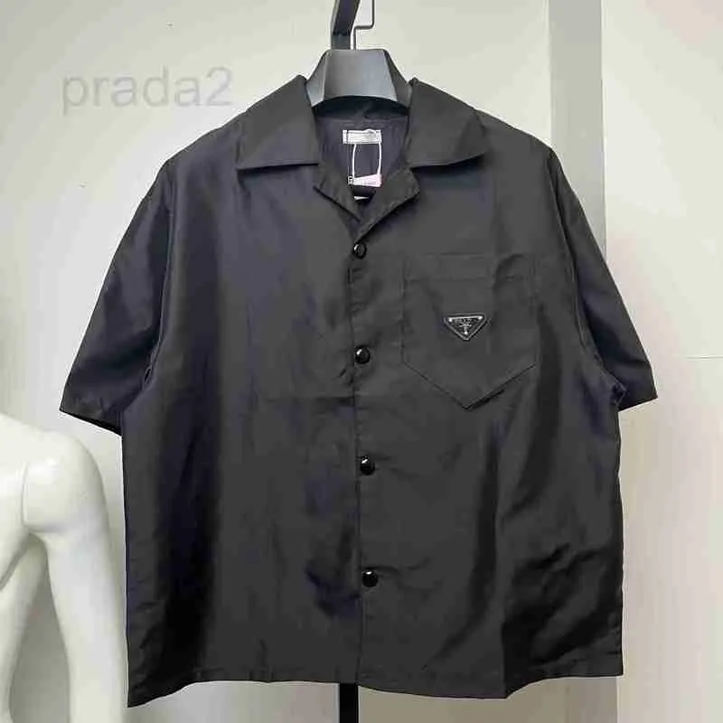 Herrens avslappnade skjortor Designer Nylon Workwear Pocket Shirt Short Sleeved Jacket J0M9