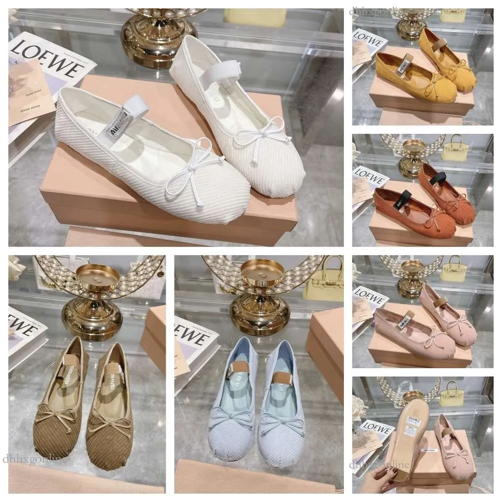 Parigi Designer di lusso Ballerine nere Scarpe mius mius Ballerine Scarpe da donna Marche trapuntate originali Ballerine con punta tonda Scarpe eleganti da donna