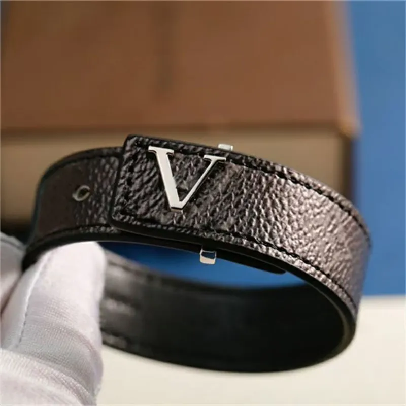 2024 Adjustable Flower Plaid Leather Bracelet for Men and Women Luxury Gold Bangle