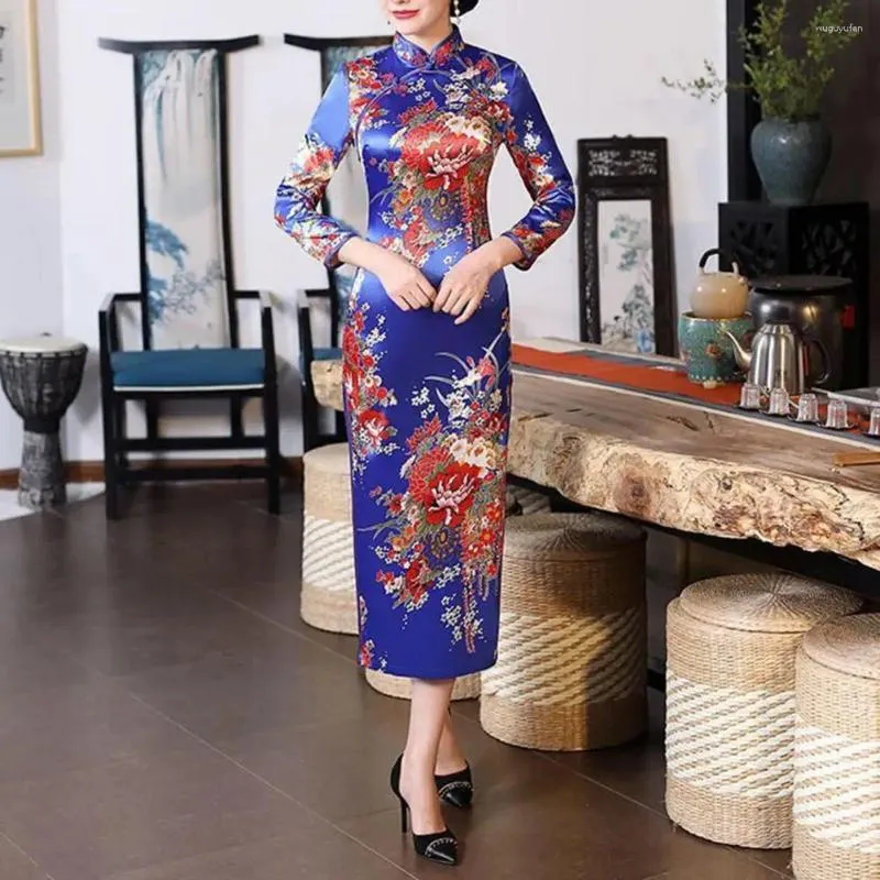 ملابس عرقية حريرية سليم Qipao فستان الأزهار الصينية الأزهار طوق Cheongsam 3/4 الأكمام أزرار عقدة تقسيم الجانب العالي