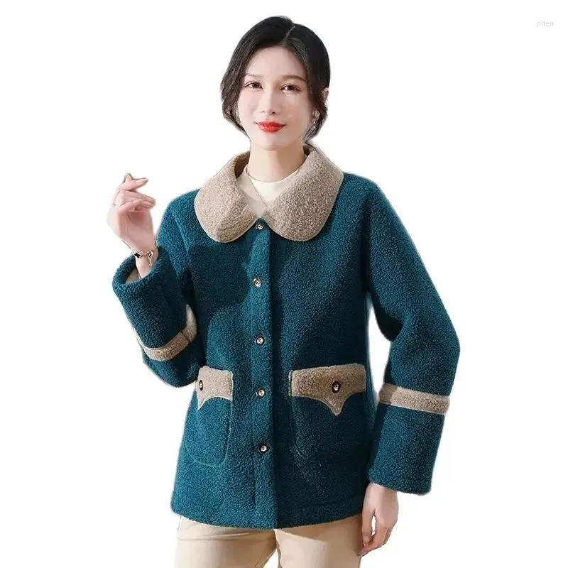 女性のトレンチコート秋と冬の中年の高齢者の綿パッドジャケットファッションウエスタンルーズマザーラムフリースウォームコート。