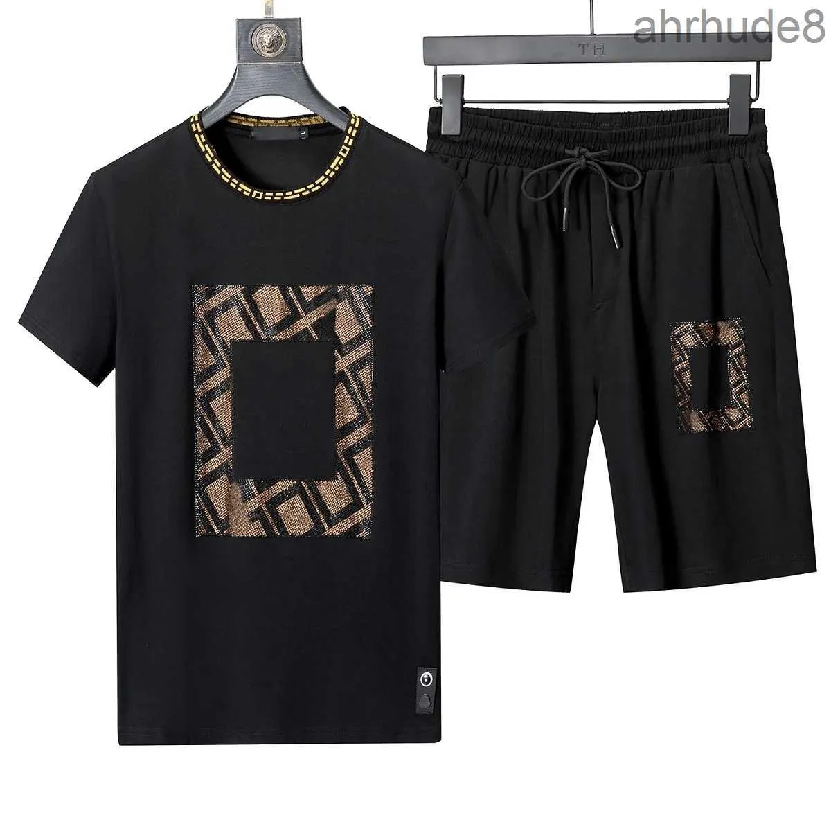 Moda Verão Mens Tracksuits Set Jogging Alta Qualidade Camisetas Calças 2 Peça Sportswear Terno Rua Hip Hop Casual Wear Sports WZP5