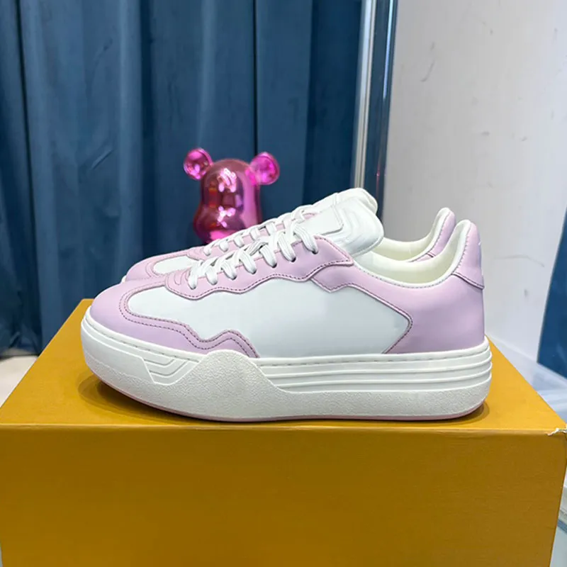 Sneakers tränare virgil låga casual skor kalvskinn präglade sneaker snörning äkta läder män kvinnor tjock plattform trippel abloh denim canvas vita tränare svart