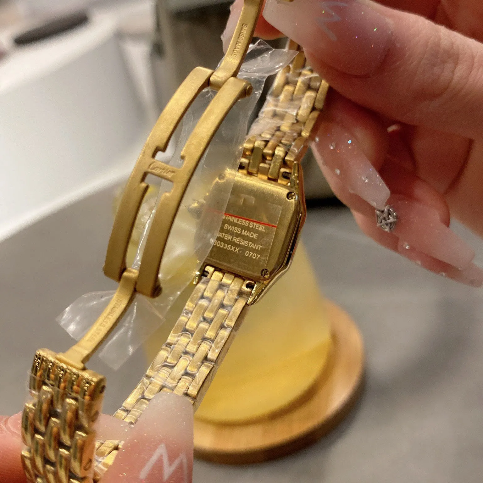 Cheetah series womens quartz watch with white gold band 10  display picture 1