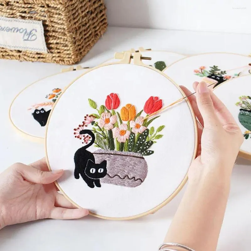 Arts And Crafts Embroidery Starter Kit Cute Cat Design DIY Cross Stitch Kits With Hoops Perfect For Lovers