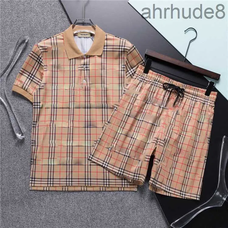 Mens Beach Designers Tracksuits Summer Suits Fashion T Shirt Seaside Holiday Shirts Shorts Set Mans Luxury Set Outfits Sportswears M-3XL .LG012 7OW6