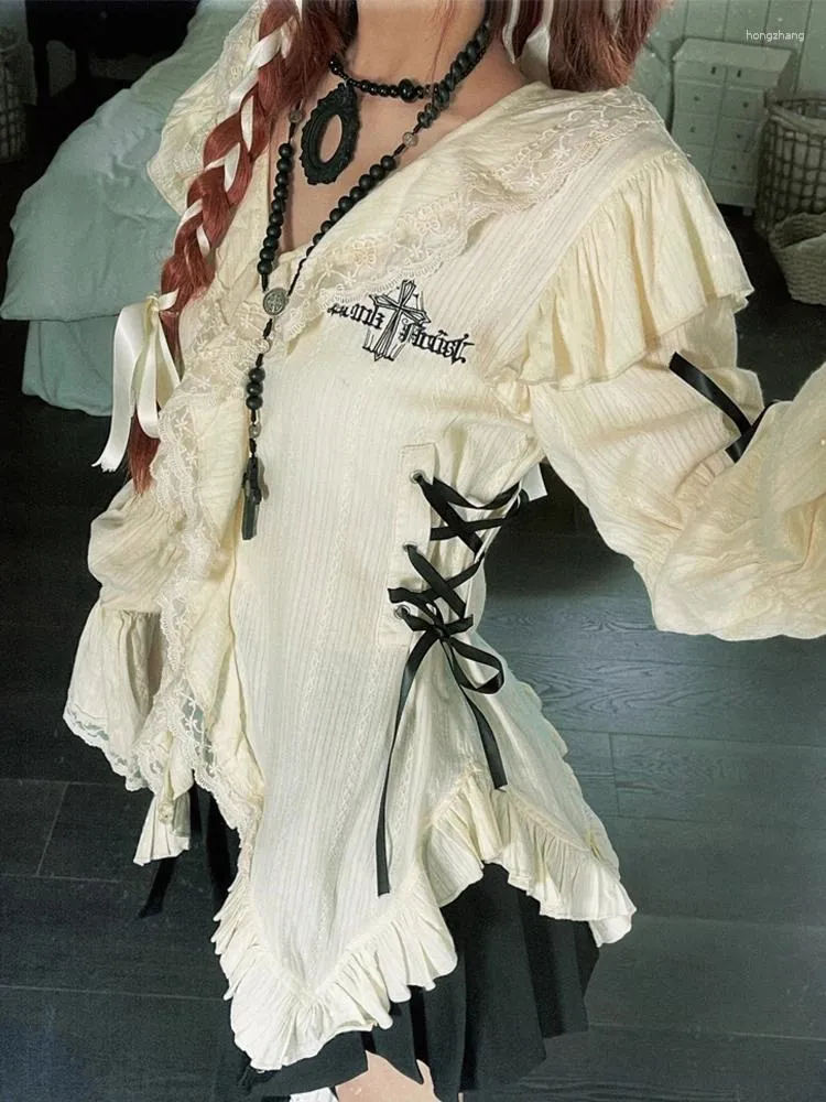 女性のブラウスY2Kシャツ女性長袖レースフリル不規則なロリータブラウスレディースハラジュクグランジゴシックトップビンテージフェアリー包帯