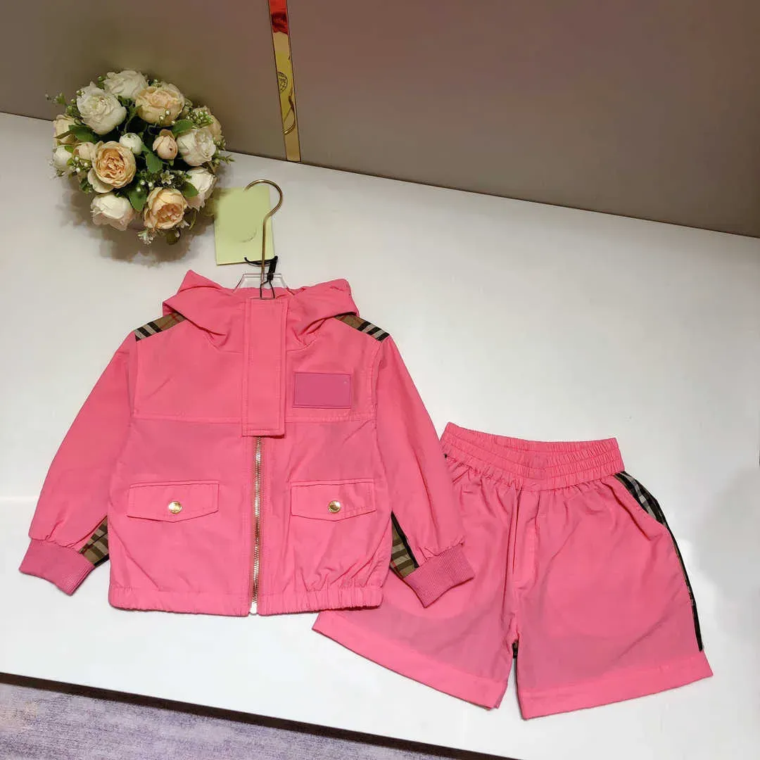 Kids Designer Kleidung Baby Set Kid Sets Frühling Herbst Girls Kapuze Zipper Trench Coat Plaid Spleißdichtes Shorts Anzug Big Kids Baby Kleidung CXG2401311-6