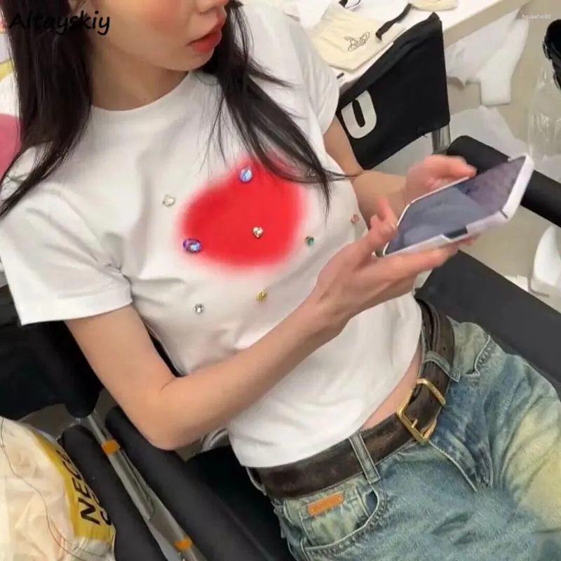 女性のTシャツTシャツ女性サマーY2Kシックショートスリーブデザイン3Dハラジュクの恋人レジャークロップトップ2024ストリートウェアスリムトレンディ