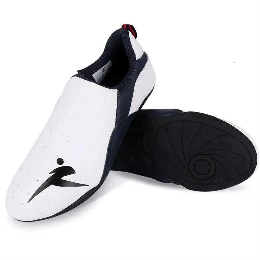 Semelle souple épaisse respirant hommes Arts martiaux Kung Fu chaussures de boxe Taekwondo Wushu Tai Chi karaté enfants Kung Fu chaussures 240122