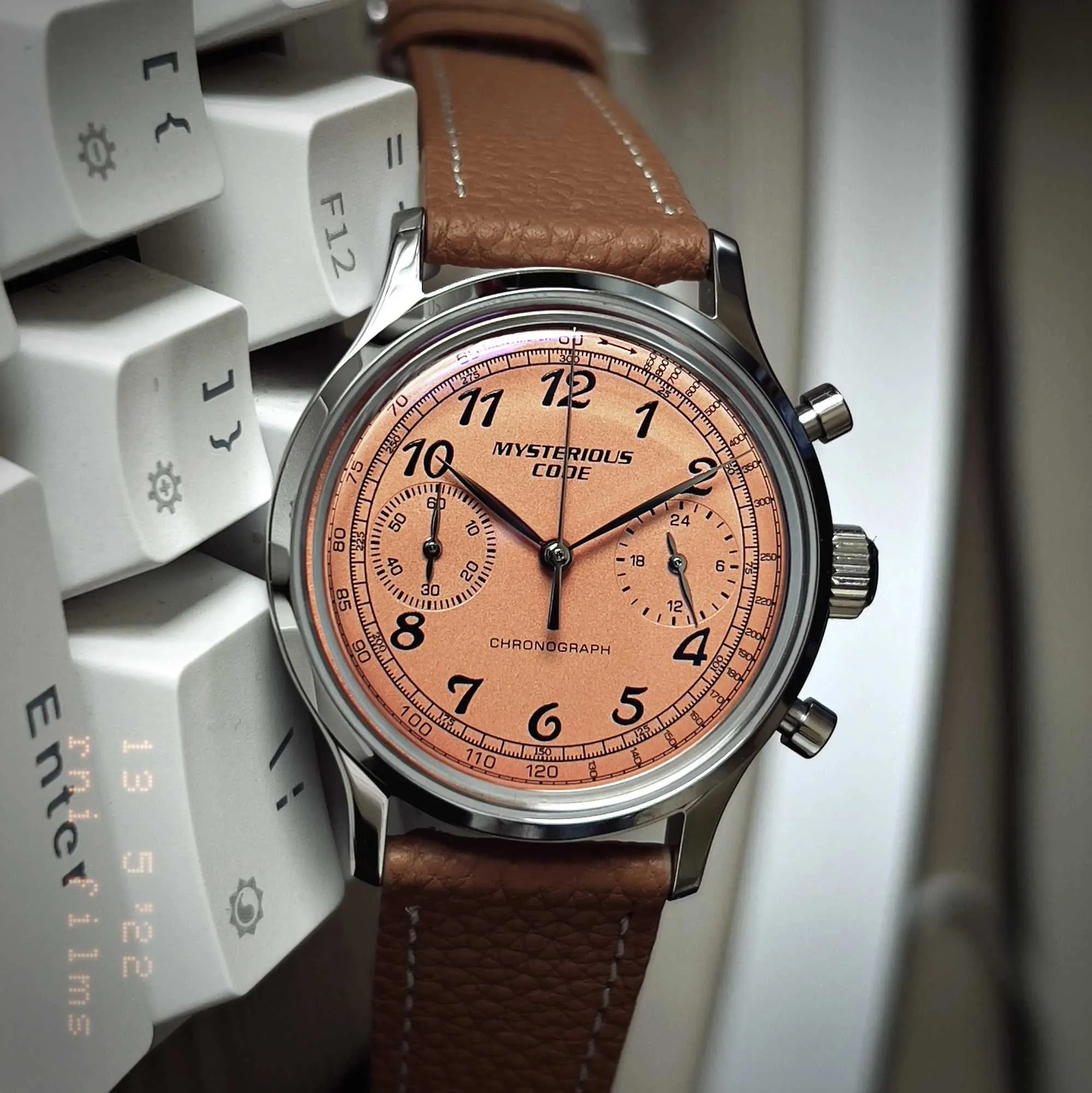 Vintage Style Chronograph Watch - 35mm Panda Dial, VK64 Quartz