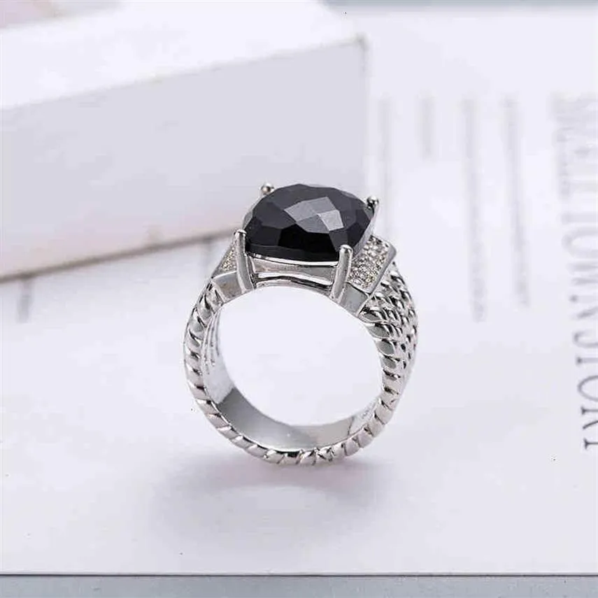 Band Rings 18K Gold Dy ed Wire Prismatic Black Ring Women Fashion Platinum Plated Micro Diamond Trend Versatile Rings Style326p