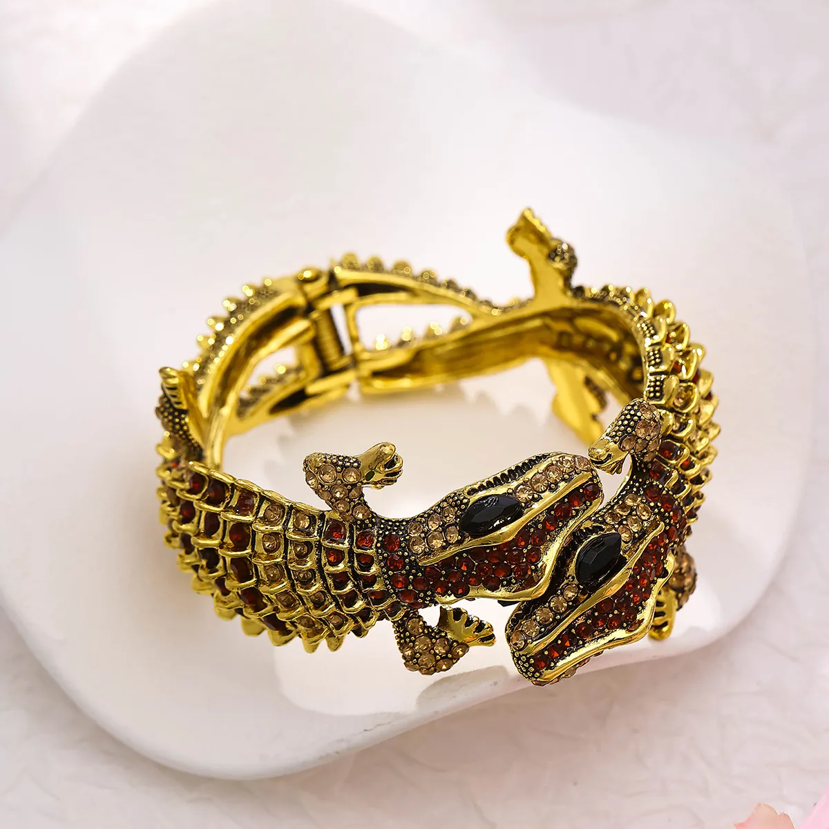 Crocodile & Tiger Bracelets: Gold Jewelry Buying Guide