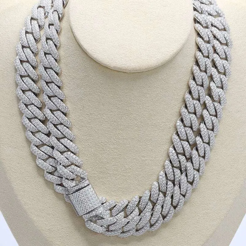 Iced Out Cuban Chain Necklace With Moissanite Stones 14mm_voghion.com