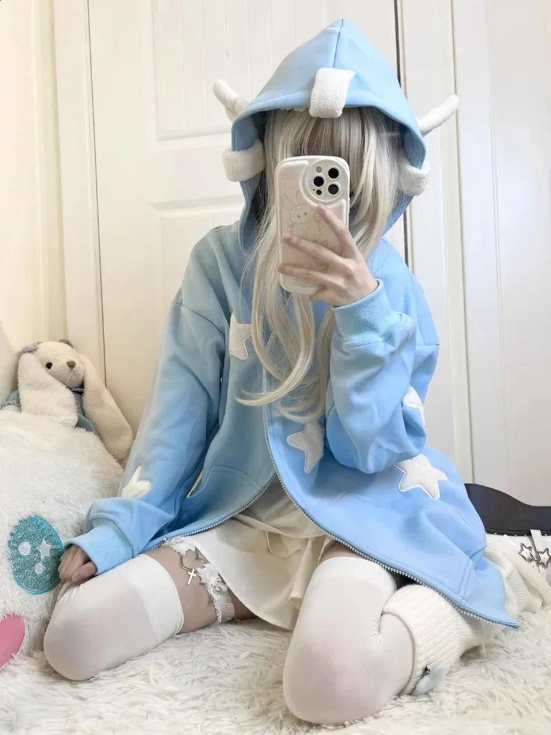 DHgate.com:Japanese Streetwear: Y2K Blue Zip-Up Kawaii
