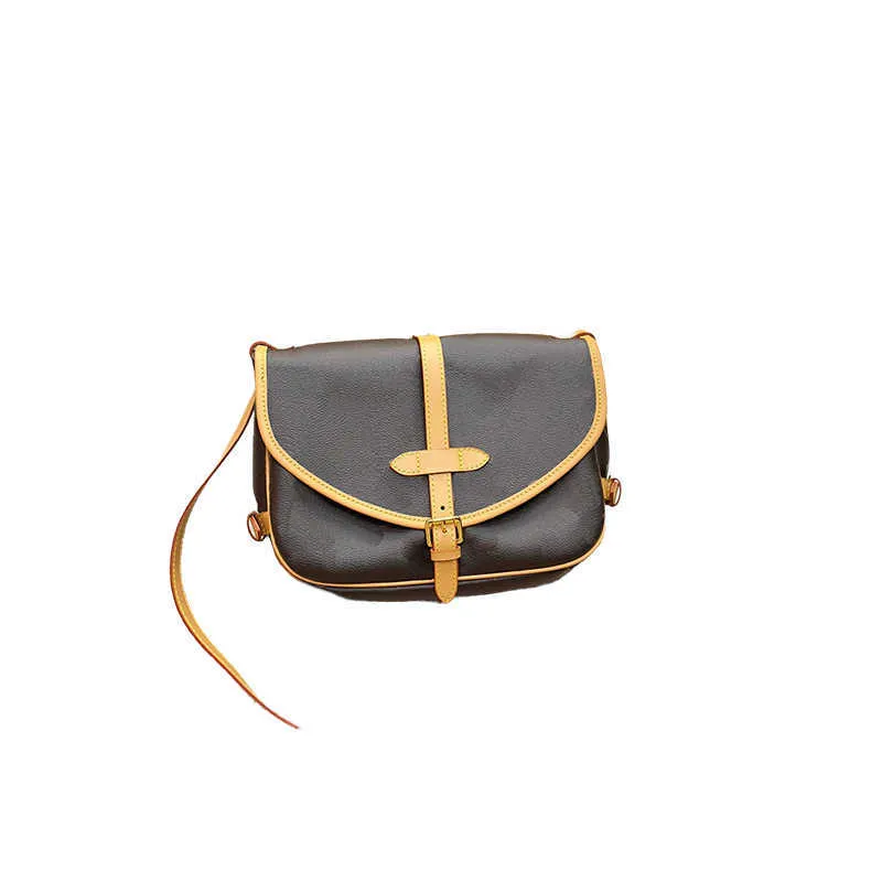 Vintage Designer Brown Leather Topo Mini Shoulder Bag Chic Unisex