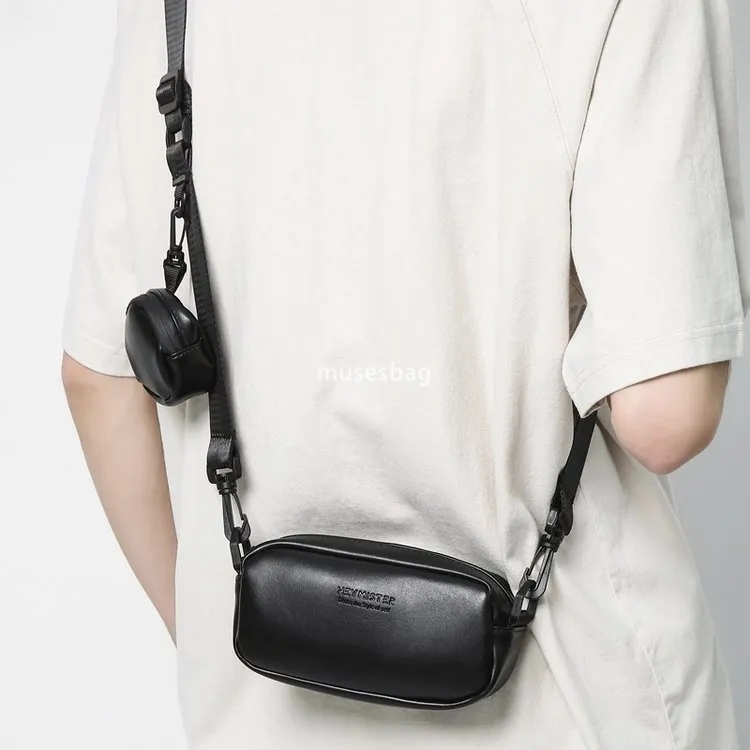 DHgate.com:Mens Minimalist Small Square Crossbody Bag