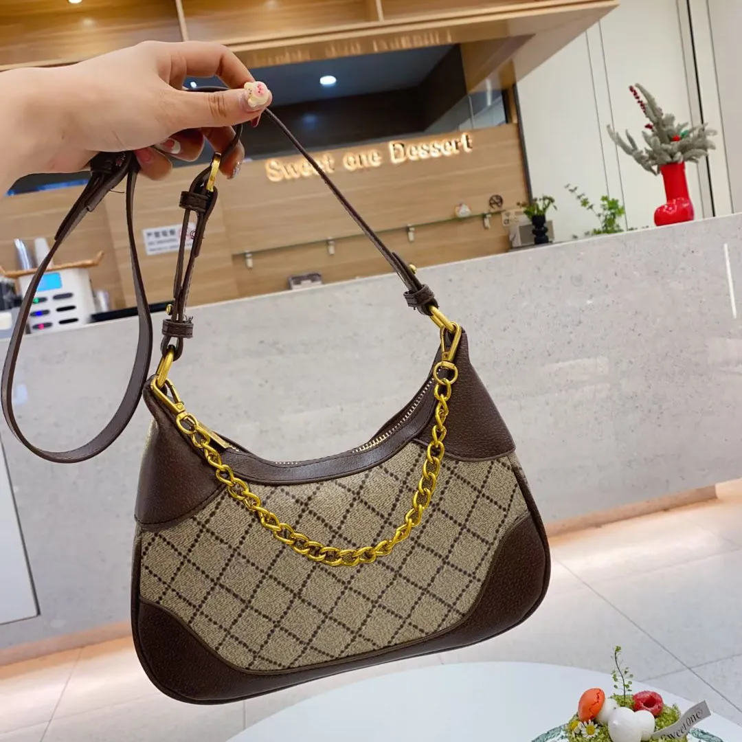 Discount luxury purses hotsell