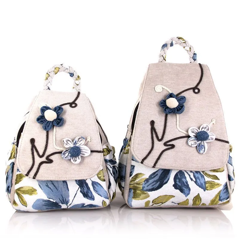Handmade Floral Canvas Backpack for Women - Retro Casual  display picture 2
