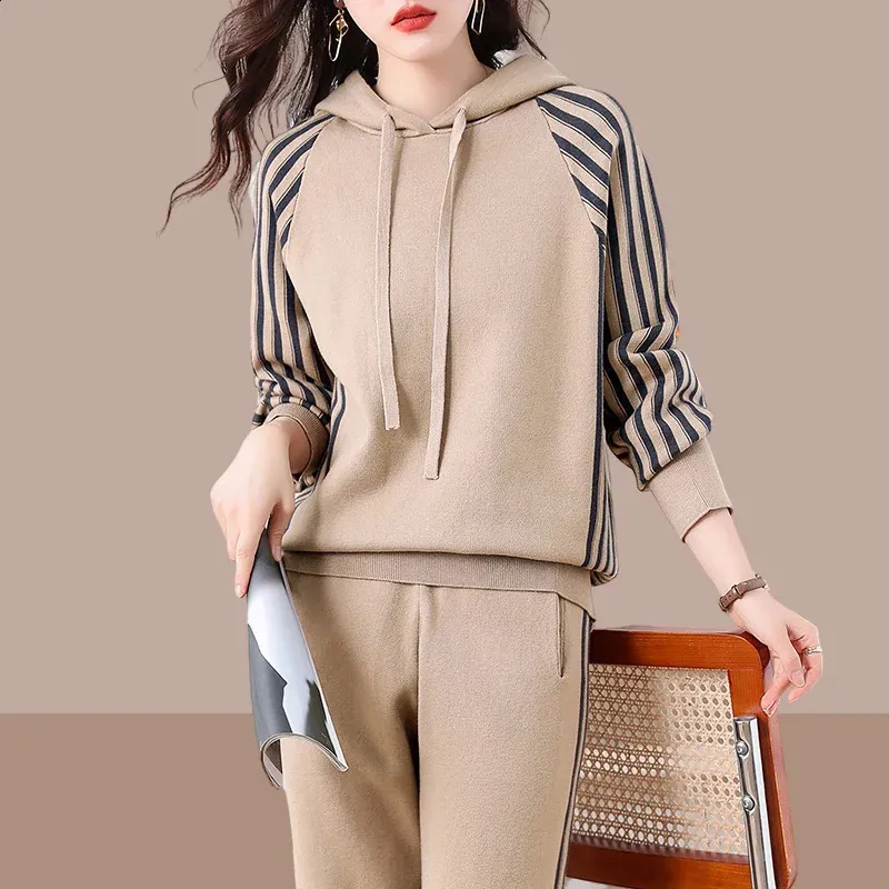 Women Tracksuits Comfortable Knitted Sport Suit, Long Sleeve