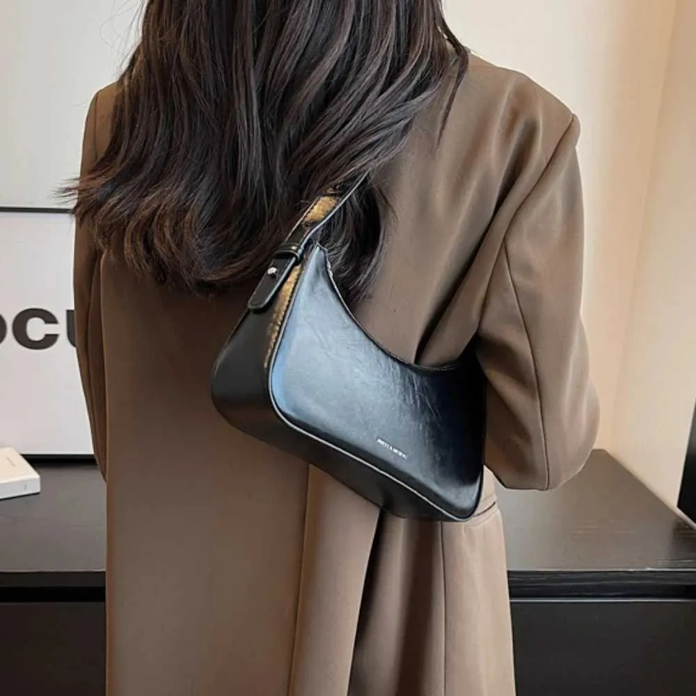 【新品未開封】BAKUNE Ladies Mini Cute Womens Underarm Shoulder Bag 2024 Trend Design