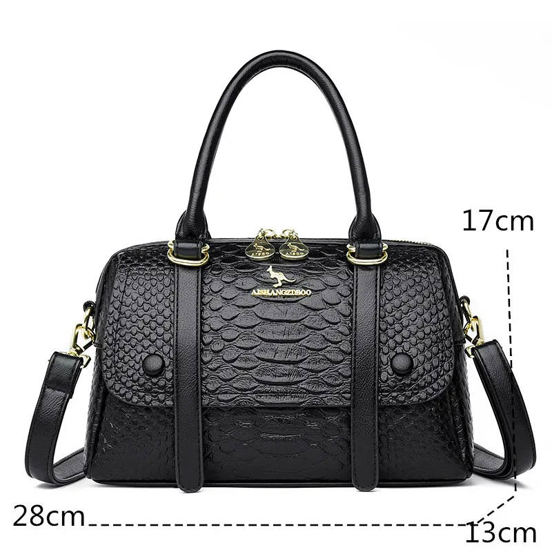 バッグ Shining Crocodile Shoulder Bag Black Crocodile Shoulder Bag | Calvin Klein