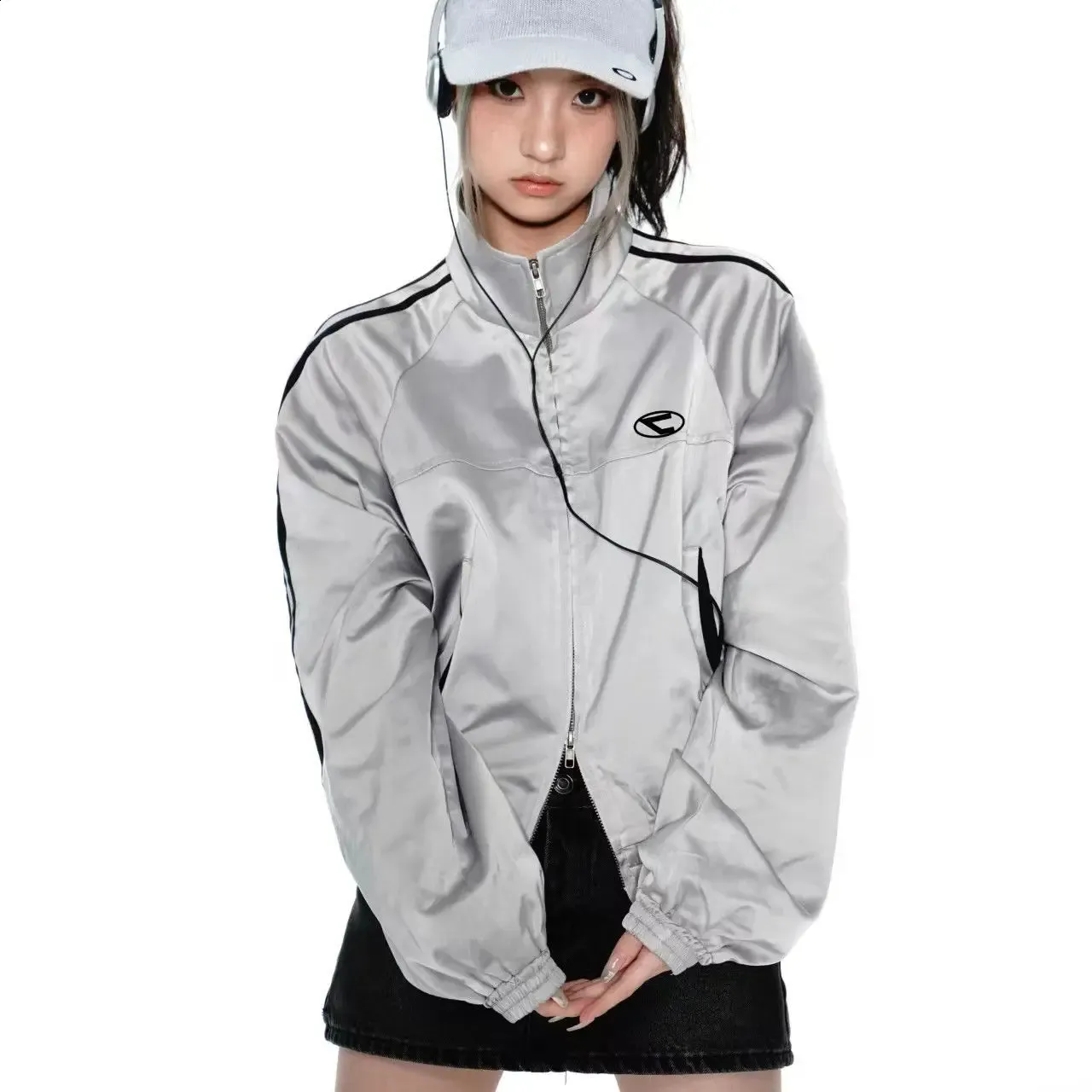 Womens Grey Techwear Jacket: Y2K Vintage Cyber Aesthetic