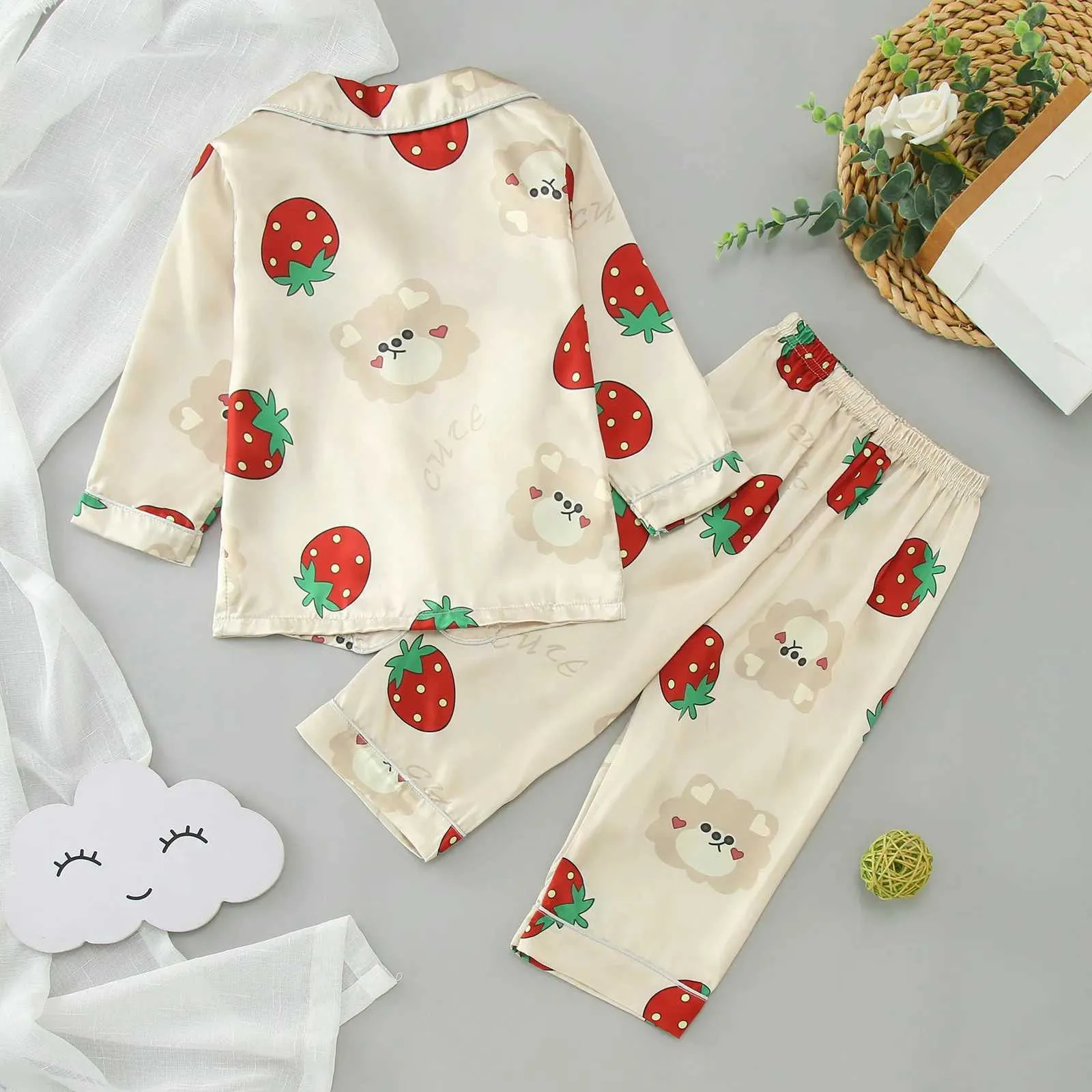 ［メルカリ便］The Sleepover Knit Pajama Set メルカリ便］The Sleepover Knit Pajama Set - メルカリ