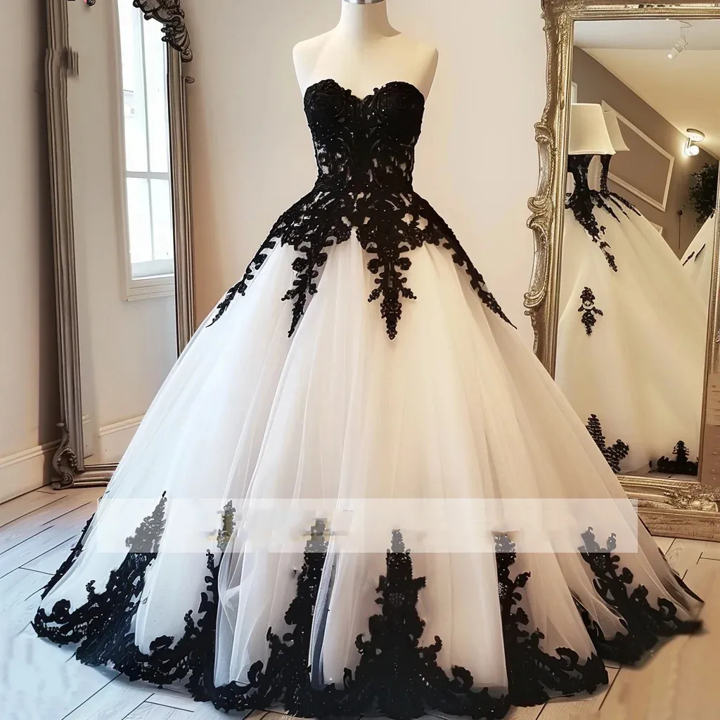 black dress with white lace applique Black and White Lace Applique Tulle Gown, Size 13/14
