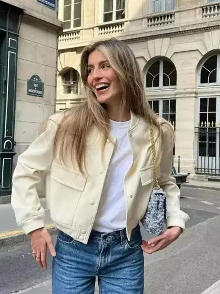 Chic Cropped Jacket: O-Neck, Single Buckle, Autumn Outerwear