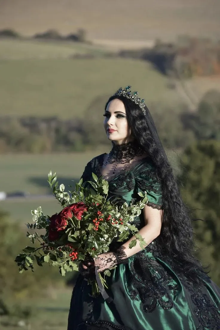 Gothic Wedding Dress Green Black Lace Appliques Tiered Short Sleeves Ball Gown  Bridal Gown Sweep Train from Dhgate Ball Gown Wedding Dresses - price 182.31