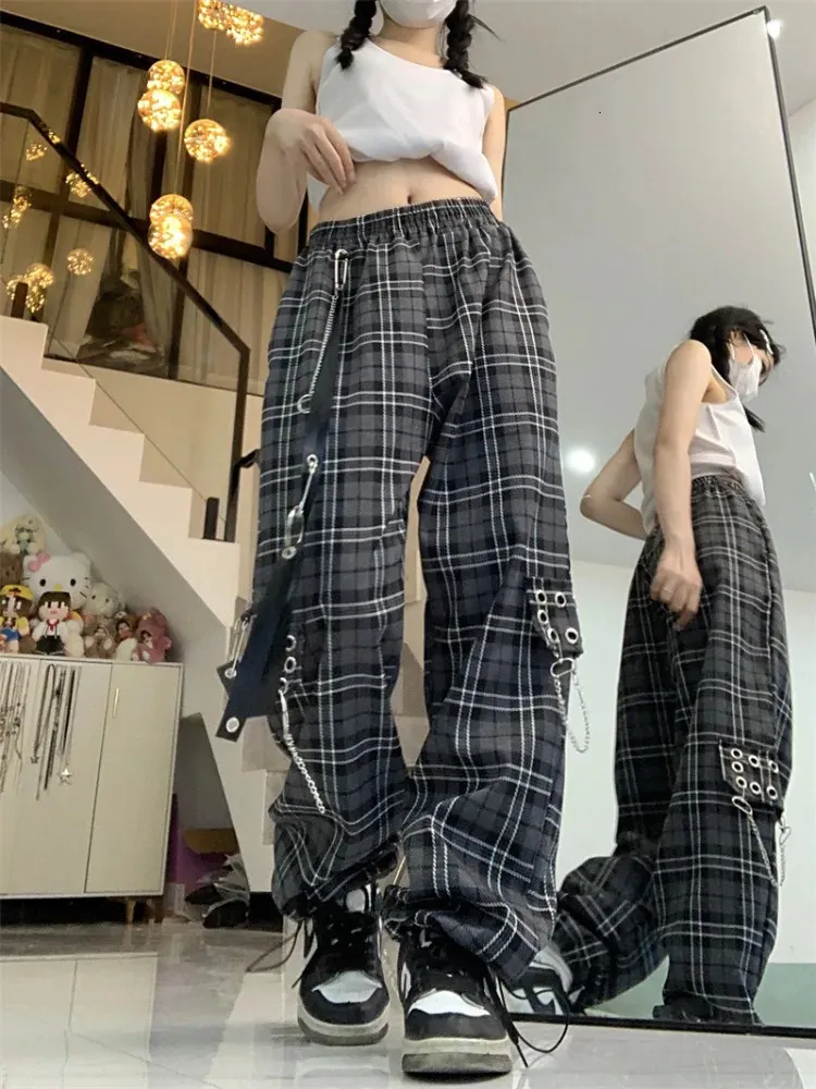 Grey Plaid Baggy Cargo Pants: 90s Fashion & Y2k Style. Shop