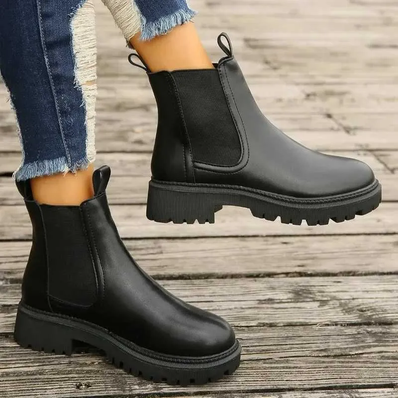 Chelsea Boots for Women: Autumn/Winter Fashion, Thick Sole, Versatile  Style, Shop Now!