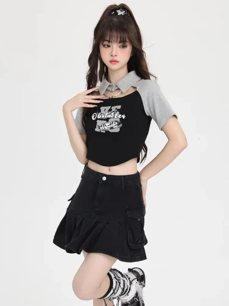 女性のY2Kカジュアル長袖Tシャツ 日本のポロカラー、スリムフィット