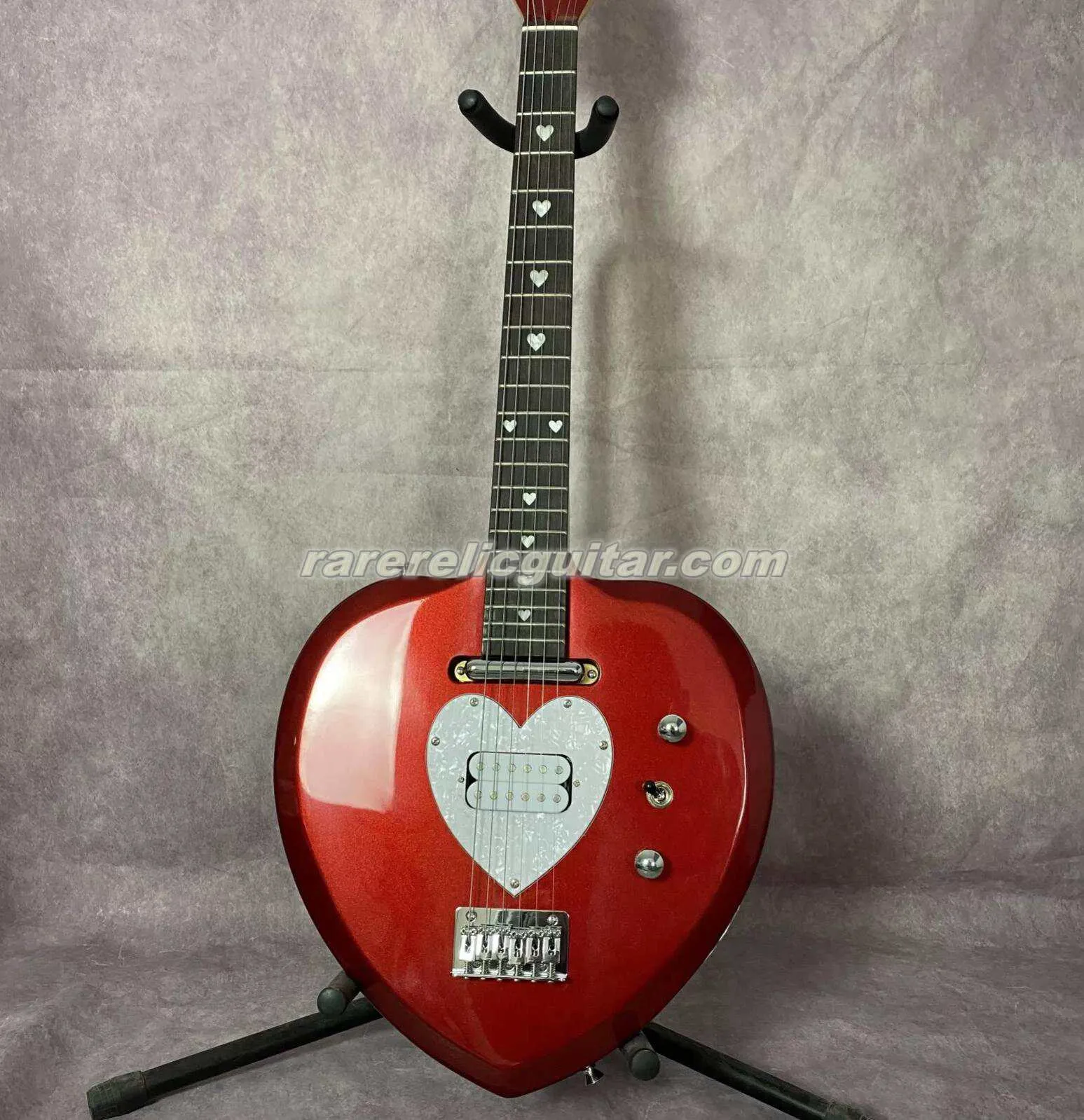 Daisy Rock Metallic Red Heart Red Special Guitar With Heart Daisy Rock Metallic Red Heart Red Special Guitar With Heart