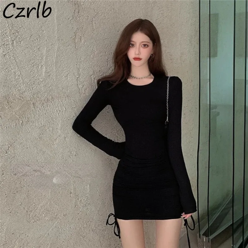 chinese dress ladies Long sleeve body hugging dress with printed letters main image 0