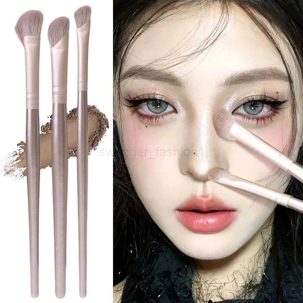 Professional Nose Shadow Brush Eye Angled Contour Sickle Shaped