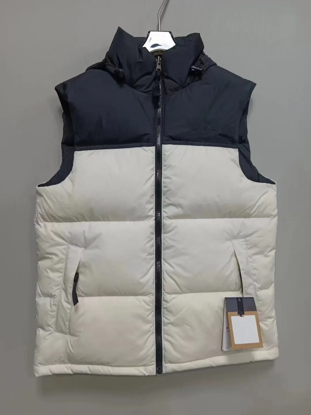 Mens Designer Puffer Vest Men Waistcoat Male Winter Down Vests Unisex Couple Bodywarmer Woman Mans Jacket Sleeveless_voghion.com