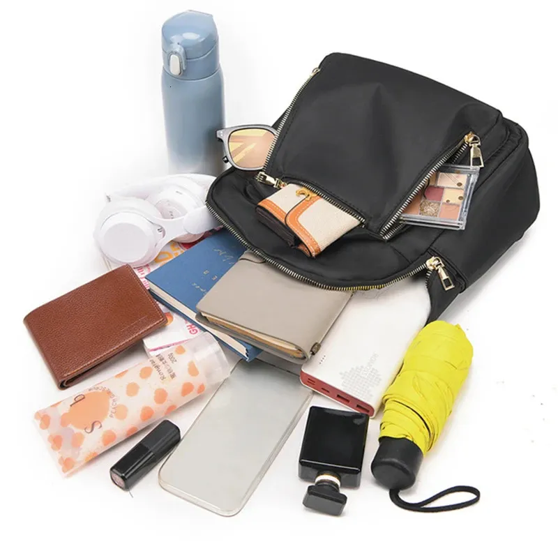 Womens Backpack Travel Casual Waterproof Oxford Shoulder Bag  display picture 1