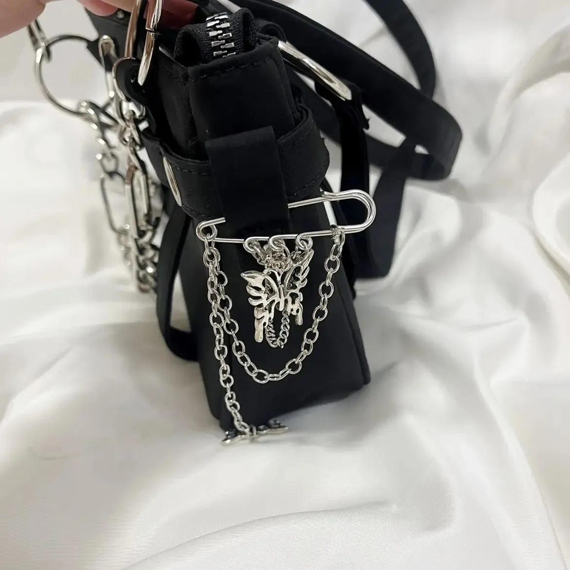 JIAERDI Vintage Gothic Cross Y2K duffle bag with Punk Chain JIAERDI Vintage Gothic Cross Y2K duffle bag with Punk Chain